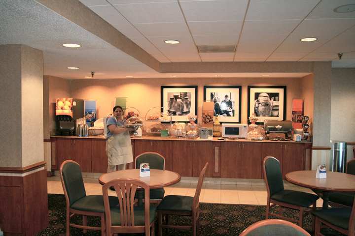Spark By Hilton Germantown Washington Dc North Restoran fotoğraf